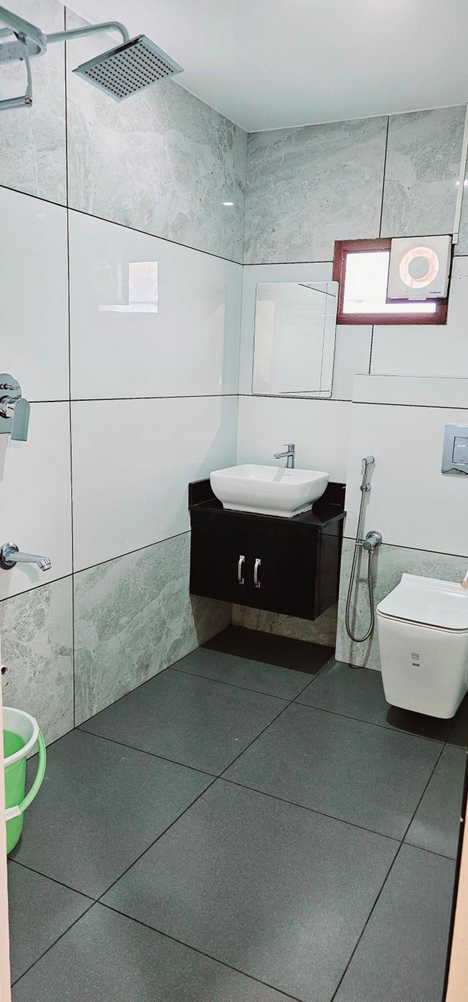 Hotel Royal Wings Elūr Екстериор снимка